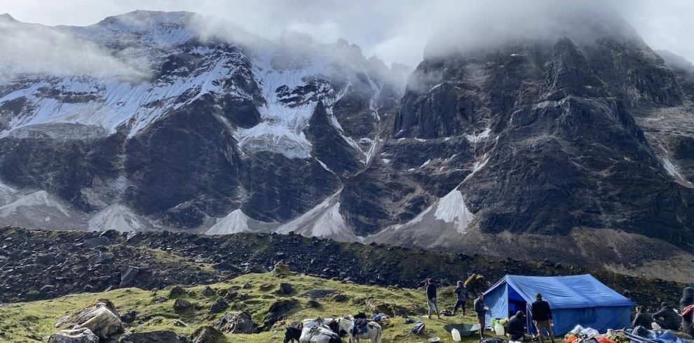 Laya Gasa Trek in Bhutan